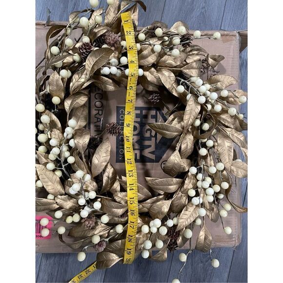 HGTV Home Collection Unlit Artificial Christmas Wreath Metallic Gold 24” NEW - Picture 5 of 7